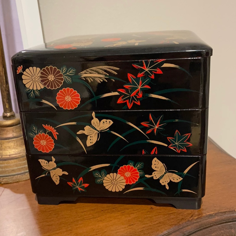 Excellent Condition MMA Japanese Jewelry Box